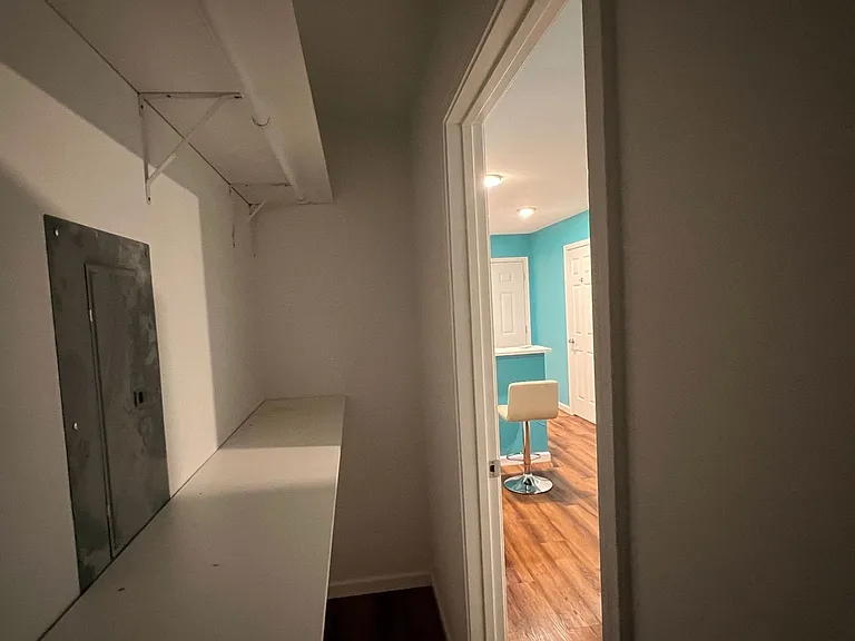 127 Andoe St #B3 — Photo 8