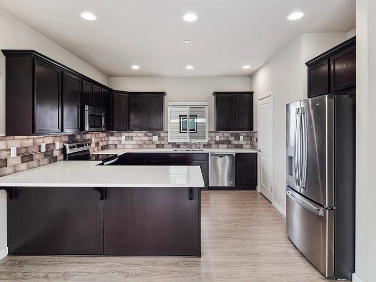 Rainier View Court Townhomes — Photo 5