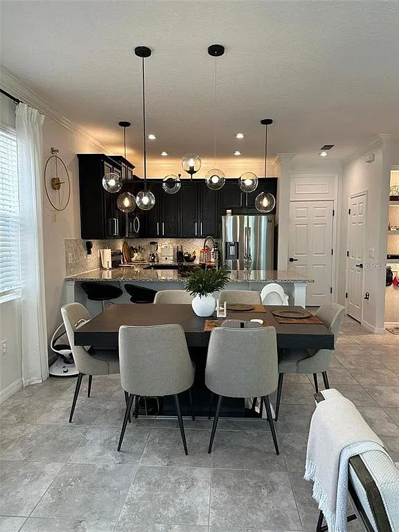 3 bed, 2.5 bath, 1602 sqft, $2,400 — Photo 3