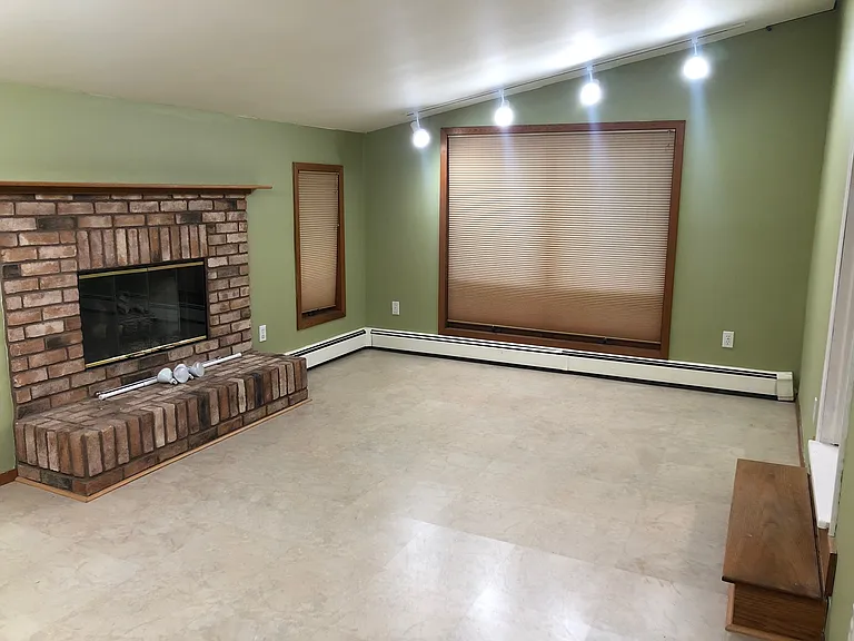 40 Atlantic Ave — Photo 1