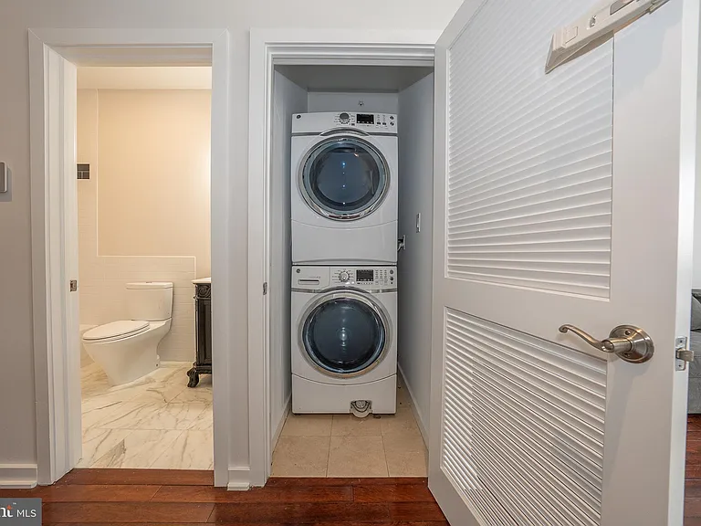 601 Poplar St — Photo 18