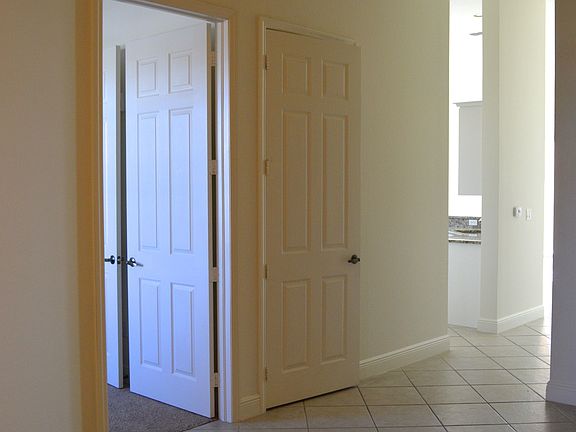 4th image of 4517 Dalmahoy Ct APT 401