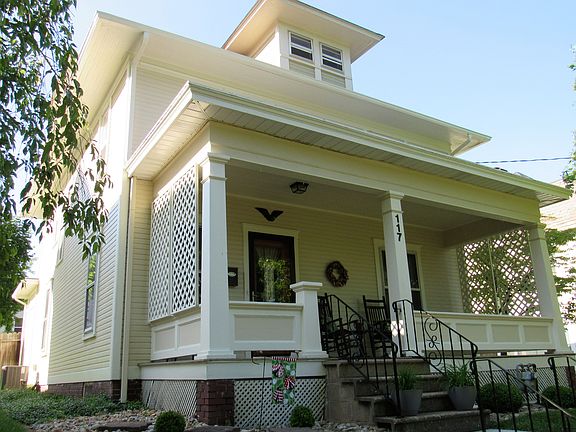 2nd image of 117 Oakwood Ave