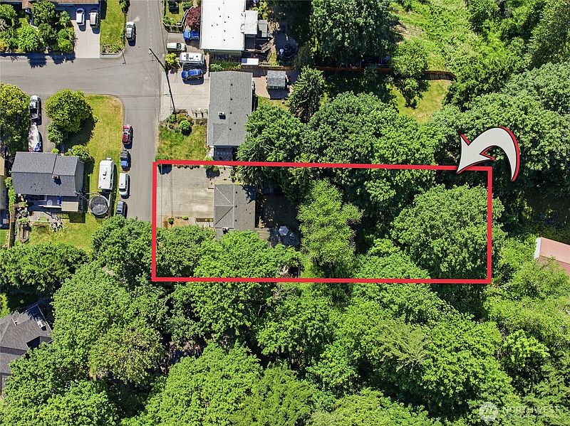 2nd image of 3610 NE 197th Street