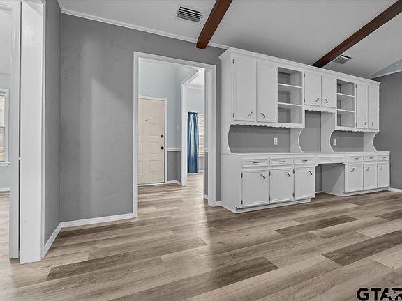 5th image of 19250 Pinedale Cir