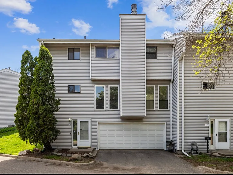 6609 Camden Dr — Photo 1