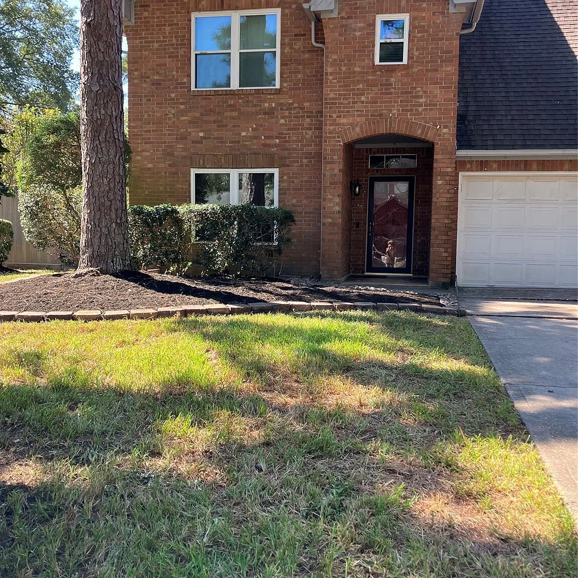 4 bed, 2.5 bath, 2297 sqft, $2,400 — Photo 4