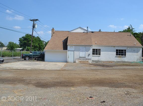 4th image of 190 Bank St