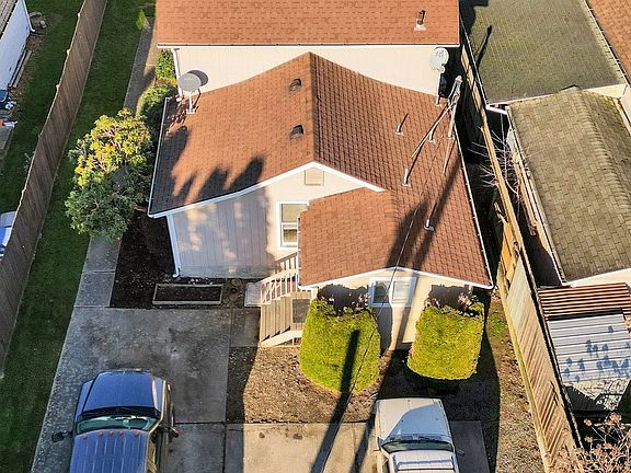 3rd image of 606 E Orange Avenue