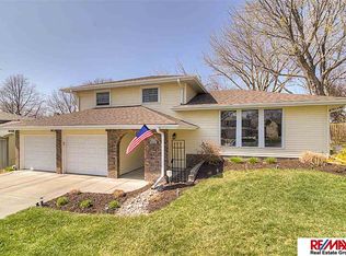 15042 Fieldcrest Dr, Omaha, NE 68154