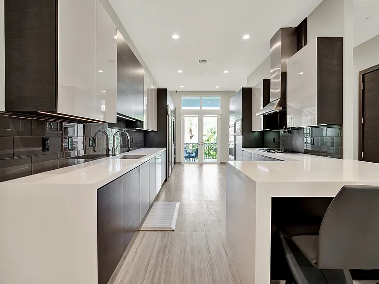 425 N Ocean Blvd #3 — Photo 31