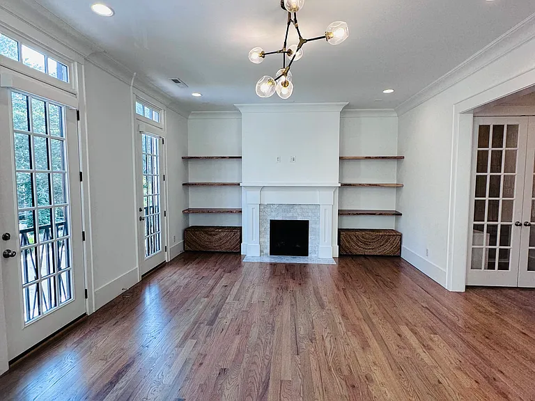 2820 Hillside Springs Dr — Photo 17