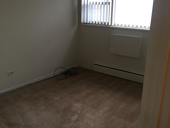 4th image of 482 Madison Ave