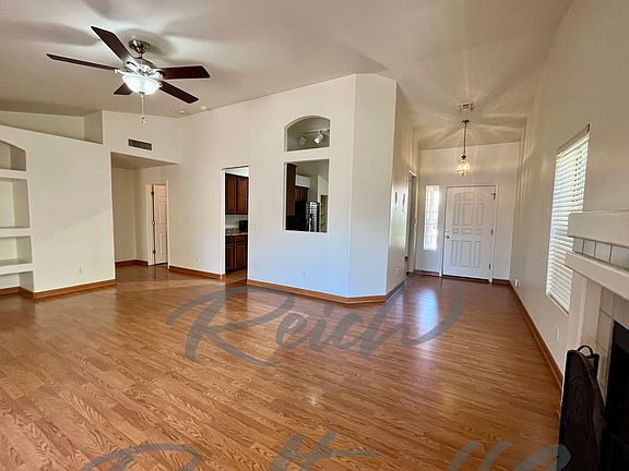 5th image of 329 E Sherri Dr