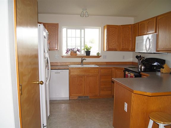 3rd image of 515 E Norma Lee Ave