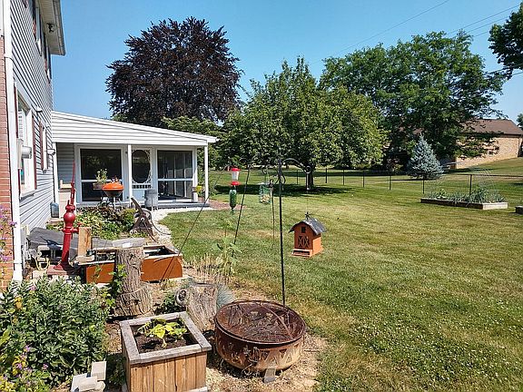 Screened back porch