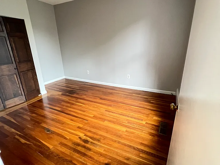 5 Whitman Court Sodo Brownstone Neighborhood #1C — Photo 12
