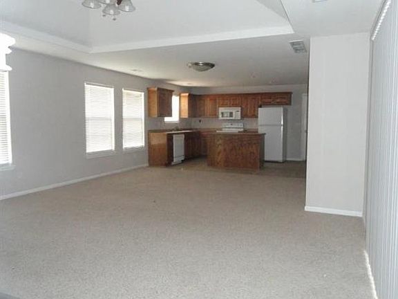 5th image of 2319 Willow Point Cir