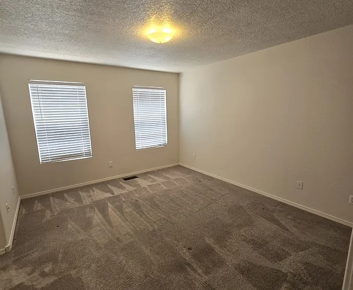 740 Mesa Del Rio St NW — Photo 10