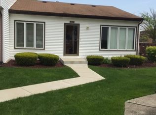 20127 S Hampton Ct, Frankfort, IL 60423