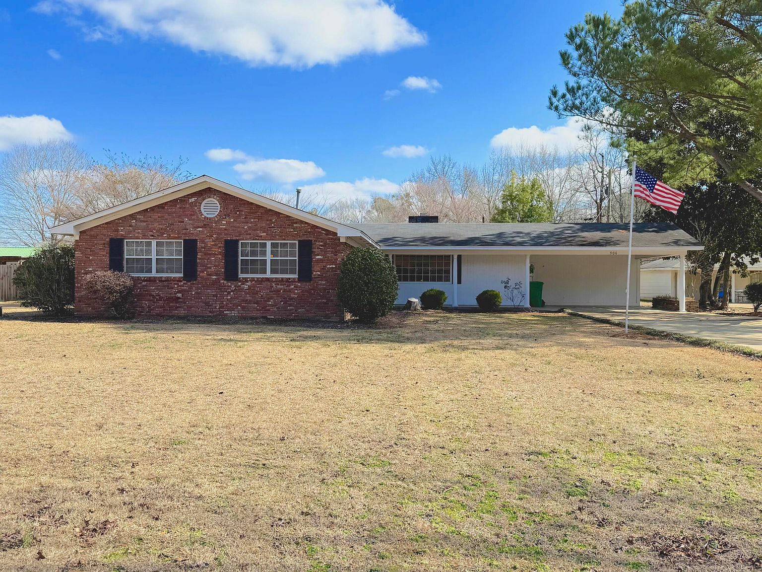 house リスト ② 906 Clardy Dr, Columbus, MS 39702 | MLS #25-1586 | Zillow