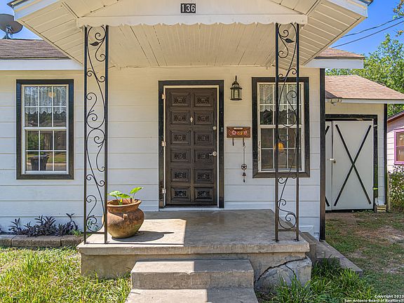 3rd image of 136 KOEHLER CT