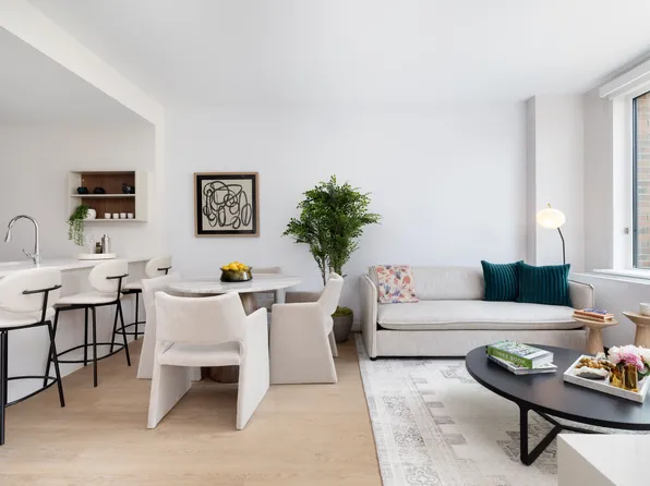 407 West 206th Street image 2 of 43