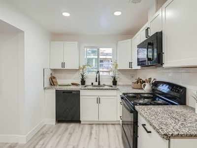 1015 Sonoma Ave, Sacramento, CA, 95815