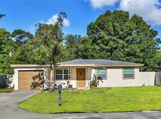 226 Emerald Ln, Largo, FL 33771