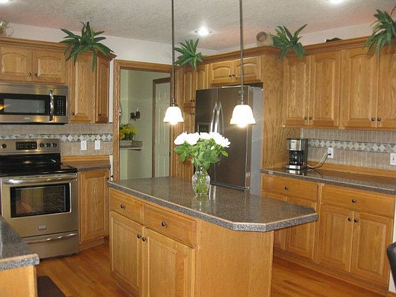 3rd image of 1351 Jaybe Ct