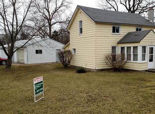 824 W Dodge St, Greenville, MI 48838