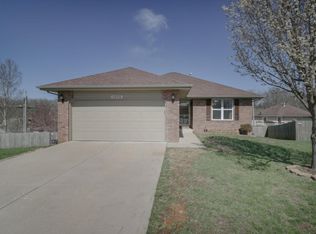 1322 S 19th Ave, Ozark, MO 65721