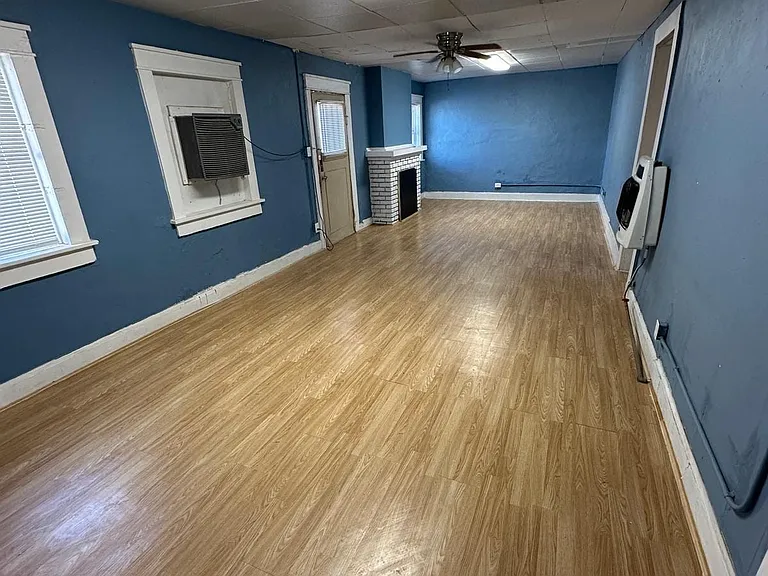 418 Fewel St — Photo 4