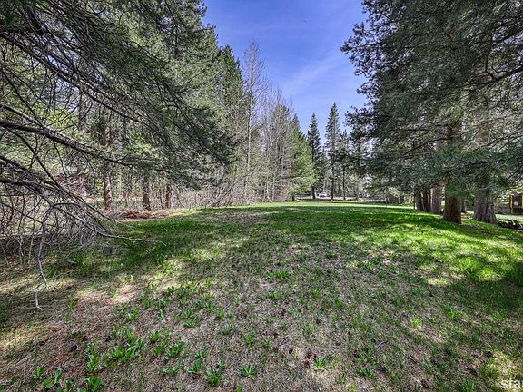 3rd image of 1171 Country Club Dr