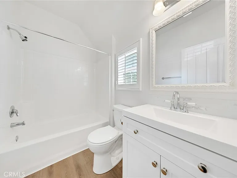 2 Gardengate Ln — Photo 26