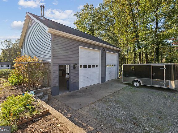 2nd image of 112 James Ln