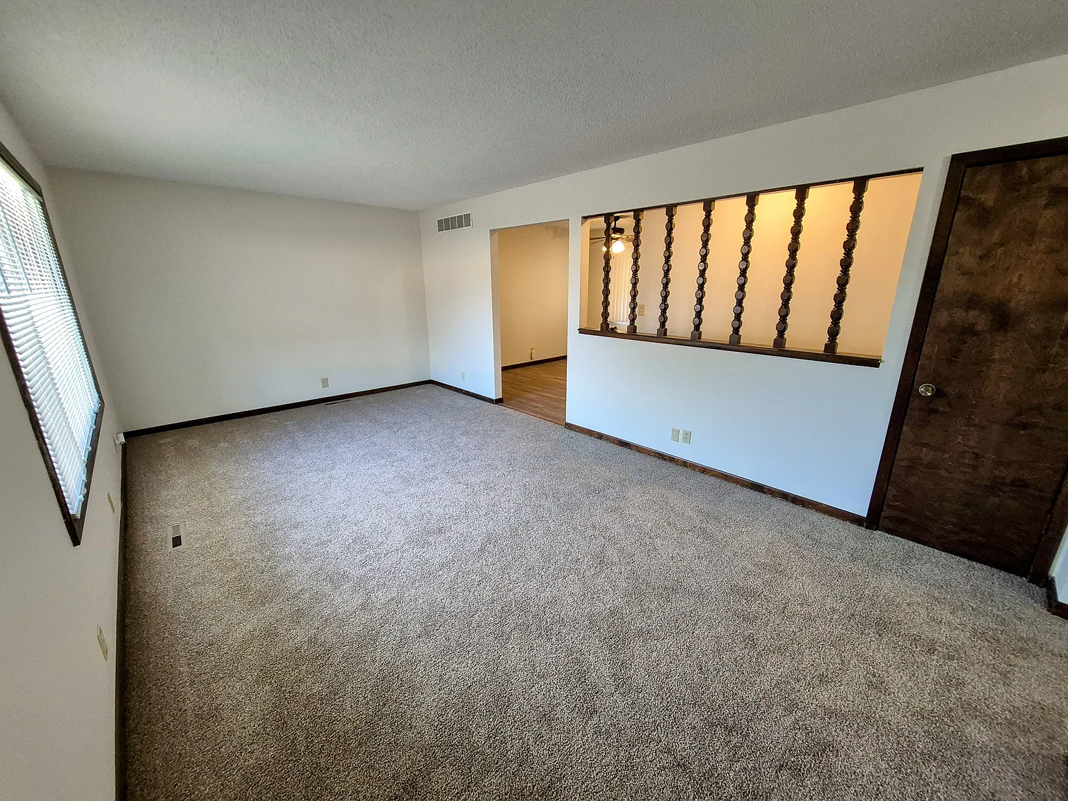 3 bed, 1250 sqft, $1,700 — Photo 3