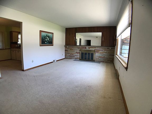 3rd image of 368 35th St SW