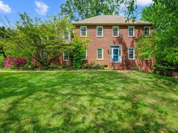 302 Spring Lake Rd, Forest, VA 24551