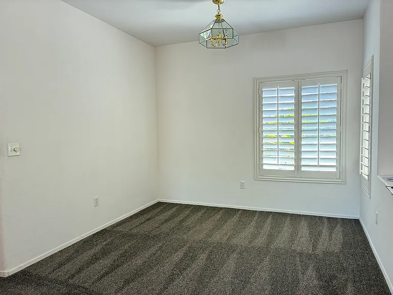 2578 Woodson Ave — Photo 13