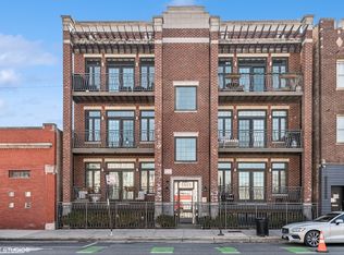 1951 W Belmont Ave APT 3E, Chicago, IL 60657