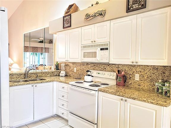 4th image of 14301 Hickory Links Ct APT 1627