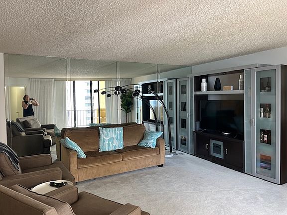 3rd image of 2800 N Ocean Dr #B-18c