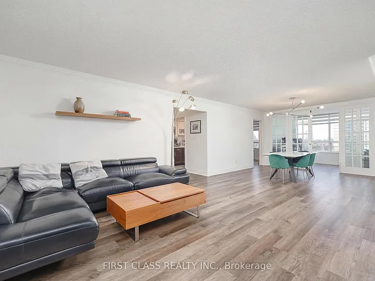 3181 Bayview Ave #902 — Photo 10