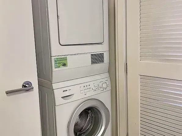 18 West 48th Street image 3 of 5