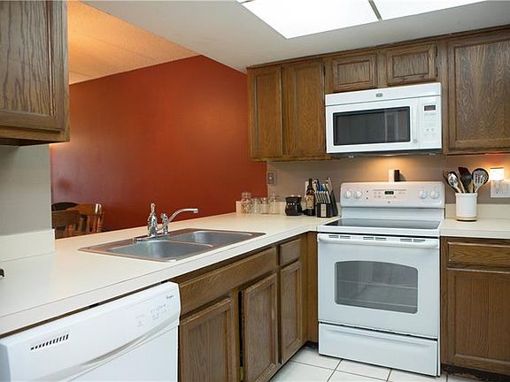 2nd image of 4420 Pinebark Ave #52-3