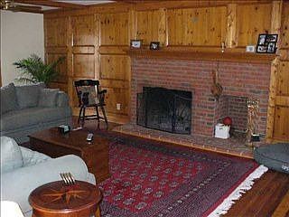 4th image of 824 Kimball Dr