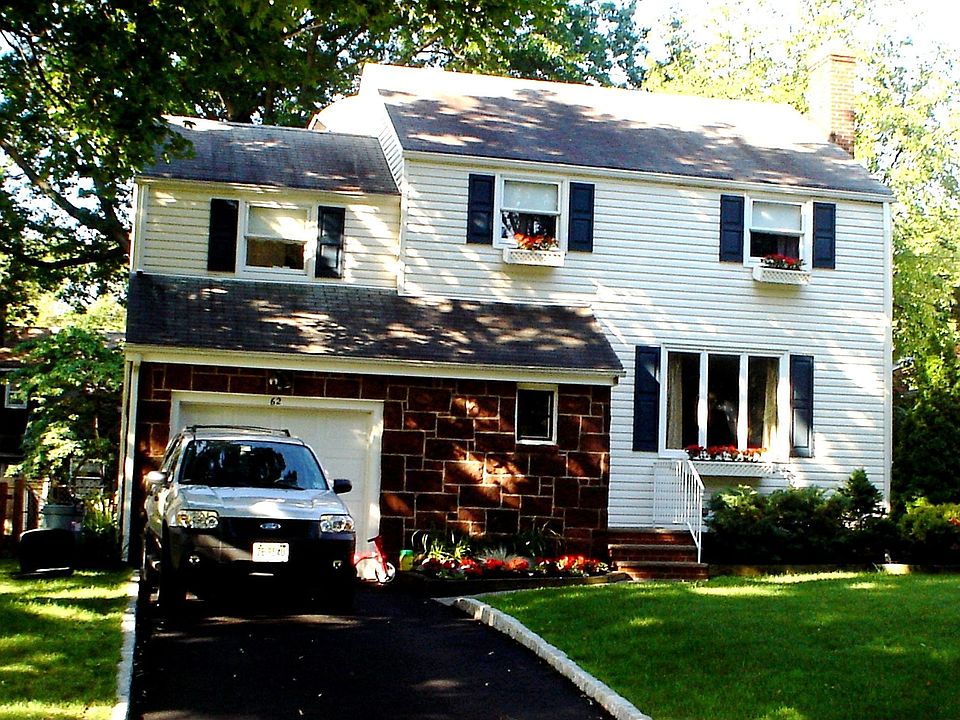 Mint Condition 3BR Colonial