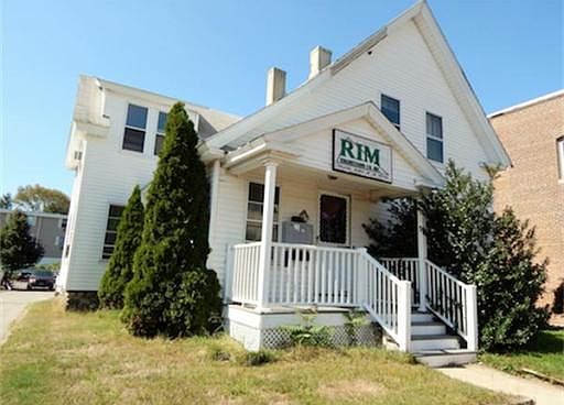 2nd image of 150 N Main St