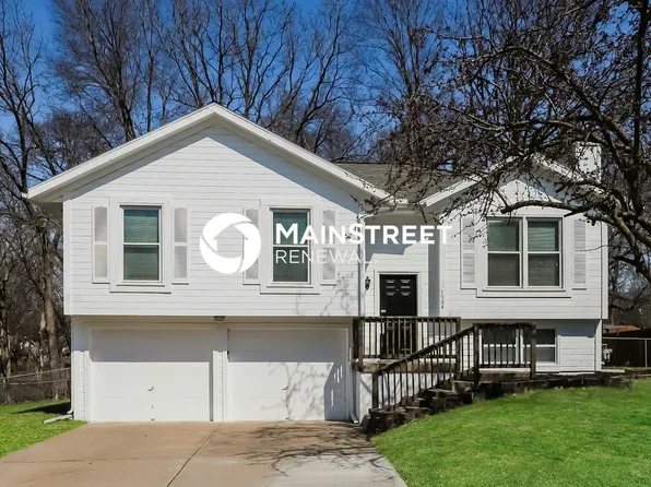 7904 Little Ln, Liberty, MO 64068